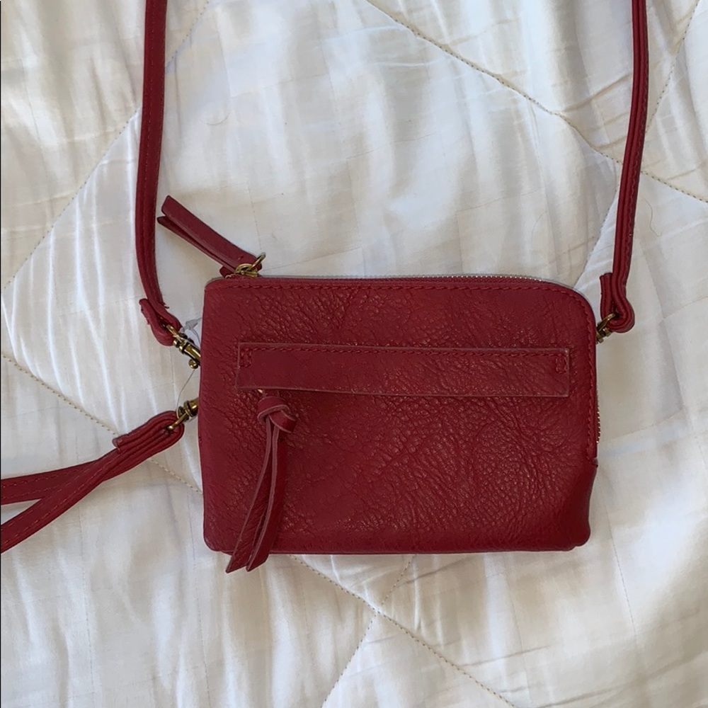 Small Universal Thread Crossbody Bag